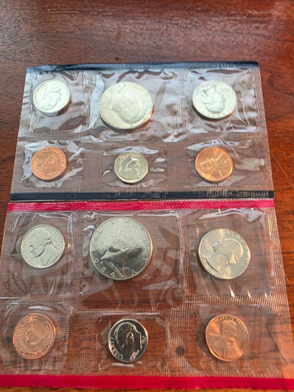 1984 P/D UNITED STATES MINT UNCIRCULATED COIN SET